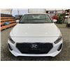 Image 6 : PARKSVILLE - 2019 HYUNDAI ELANTRA GT WHITE 182946 KMS - B101547