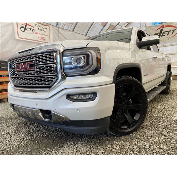 PARKSVILLE - 2017 GMC SIERRA WHITE 197024 KMS - D477404