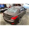 Image 16 : PARKSVILLE - 2015 HYUNDAI ACCENT BROWN 207554 KMS - J811460