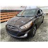 Image 3 : PARKSVILLE - 2015 HYUNDAI ACCENT BROWN 207554 KMS - J811460