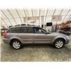 Image 11 : PARKSVILLE - 2009 SUBARU OUTBACK GREY 145886 KMS - D329366