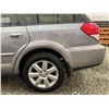 Image 29 : PARKSVILLE - 2009 SUBARU OUTBACK GREY 145886 KMS - D329366