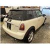 Image 15 : PARKSVILLE - 2010 MINI COOPER WHITE 164466 KMS - DZ63100