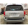 Image 17 : PARKSVILLE - 2017 DODGE GRAND CARAVAN GREY 200636 KMS - D607471