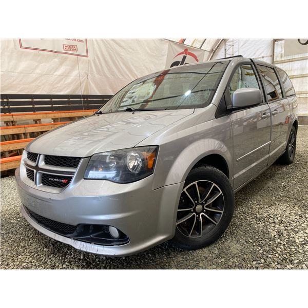 PARKSVILLE - 2017 DODGE GRAND CARAVAN GREY 200636 KMS - D607471