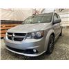 Image 2 : PARKSVILLE - 2017 DODGE GRAND CARAVAN GREY 200636 KMS - D607471
