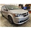 Image 8 : PARKSVILLE - 2017 DODGE GRAND CARAVAN GREY 200636 KMS - D607471
