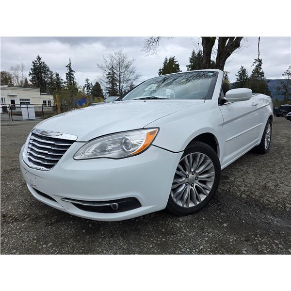 DUNCAN - 2011 CHRYSLER 200 WHITE 159343 KMS - D565550