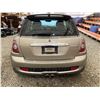 Image 18 : PARKSVILLE - 2009 MINI COOPER GOLD 115082 KMS - BW81574