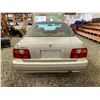 Image 18 : PARKSVILLE - 1998 TOYOTA CAMRY SILVER 140802 KMS - B143894