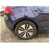 Image 27 : PARKSVILLE - 2016 VW E GOLF BLUE 82835 KMS - D915011