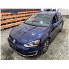Image 4 : PARKSVILLE - 2016 VW E GOLF BLUE 82835 KMS - D915011