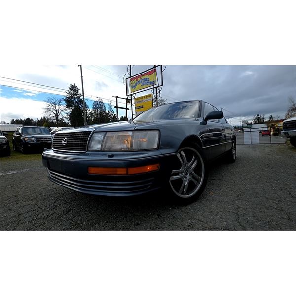 DUNCAN - 1992 LEXUS LS BLUE 347824 KMS - D102565