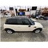 Image 13 : PARKSVILLE - 2010 MINI COOPER WHITE 164466 KMS - DZ63100