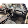 Image 38 : PARKSVILLE - 2010 MINI COOPER WHITE 164466 KMS - DZ63100