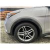 Image 31 : PARKSVILLE - 2017 HYUNDAI SANTA FE GREY 140479 KMS - D177995