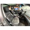 Image 38 : PARKSVILLE - 2017 HYUNDAI SANTA FE GREY 140479 KMS - D177995