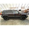 Image 11 : PARKSVILLE - 2008 JEEP PATRIOT BLACK 357059 KMS - D631685