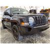 Image 8 : PARKSVILLE - 2008 JEEP PATRIOT BLACK 357059 KMS - D631685