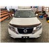 Image 7 : PARKSVILLE - 2014 NISSAN PATHFINDER WHITE 200264 KMS - D668468