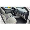 Image 26 : DUNCAN - 2009 HYUNDAI SANTA FE WHITE  215409 KMS - D313601