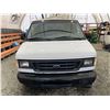 Image 6 : PARKSVILLE - 2003 FORD E-150 WHITE 298151 KMS - DA09985