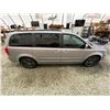 Image 12 : PARKSVILLE - 2017 DODGE GRAND CARAVAN GREY 200636 KMS - D607471