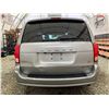 Image 17 : PARKSVILLE - 2017 DODGE GRAND CARAVAN GREY 200636 KMS - D607471