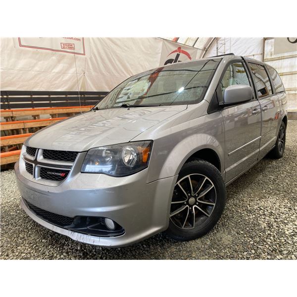 PARKSVILLE - 2017 DODGE GRAND CARAVAN GREY 200636 KMS - D607471