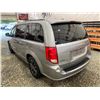 Image 21 : PARKSVILLE - 2017 DODGE GRAND CARAVAN GREY 200636 KMS - D607471