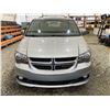 Image 6 : PARKSVILLE - 2017 DODGE GRAND CARAVAN GREY 200636 KMS - D607471