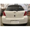 Image 17 : PARKSVILLE - 2007 TOYOTA YARIS WHITE 297753 KMS - B078877