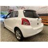 Image 20 : PARKSVILLE - 2007 TOYOTA YARIS WHITE 297753 KMS - B078877