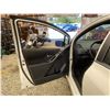Image 49 : PARKSVILLE - 2007 TOYOTA YARIS WHITE 297753 KMS - B078877