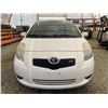 Image 6 : PARKSVILLE - 2007 TOYOTA YARIS WHITE 297753 KMS - B078877