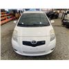 Image 7 : PARKSVILLE - 2007 TOYOTA YARIS WHITE 297753 KMS - B078877