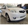 Image 8 : PARKSVILLE - 2007 TOYOTA YARIS WHITE 297753 KMS - B078877