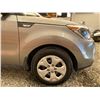 Image 25 : PARKSVILLE - 2014 KIA SOUL GREY 219798 KMS - D036189