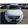 Image 4 : DUNCAN - 2011 VOLKSWAGEN TIGUAN WHITE  216714 KMS - J510430