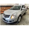Image 3 : PARKSVILLE - 2010 CADILLAC SRX SILVER 309742 KMS - D588244