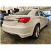 Image 14 : PARKSVILLE - 2014 CHRYSLER 200 WHITE 198909 KMS - D197030