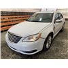 Image 3 : PARKSVILLE - 2014 CHRYSLER 200 WHITE 198909 KMS - D197030
