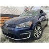 Image 1 : PARKSVILLE - 2016 VW E GOLF BLUE 82835 KMS - D915011