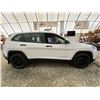 Image 11 : PARKSVILLE - 2014 JEEP CHEROKEE WHITE 165001 KMS - P302629