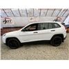 Image 23 : PARKSVILLE - 2014 JEEP CHEROKEE WHITE 165001 KMS - P302629