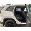 Image 40 : PARKSVILLE - 2014 JEEP CHEROKEE WHITE 165001 KMS - P302629
