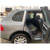 Image 39 : PARKSVILLE - 2004 PORSCHE CAYENNE GREY 206787 KMS - PA63513
