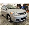Image 8 : PARKSVILLE - 2012 NISSAN VERSA GRAY 151558 KMS - B804519