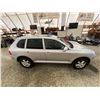 Image 13 : PARKSVILLE - 2005 PORSCHE CAYENNE SILVER  231955 KMS - JA61987
