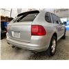 Image 14 : PARKSVILLE - 2005 PORSCHE CAYENNE SILVER  231955 KMS - JA61987